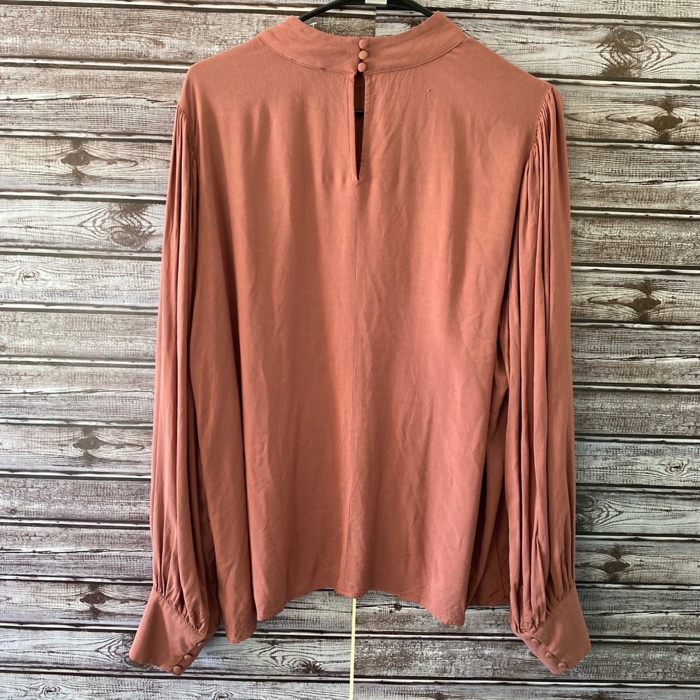 Express Women's Long-Sleeved Blouse Size XL Dusty-Rose Button